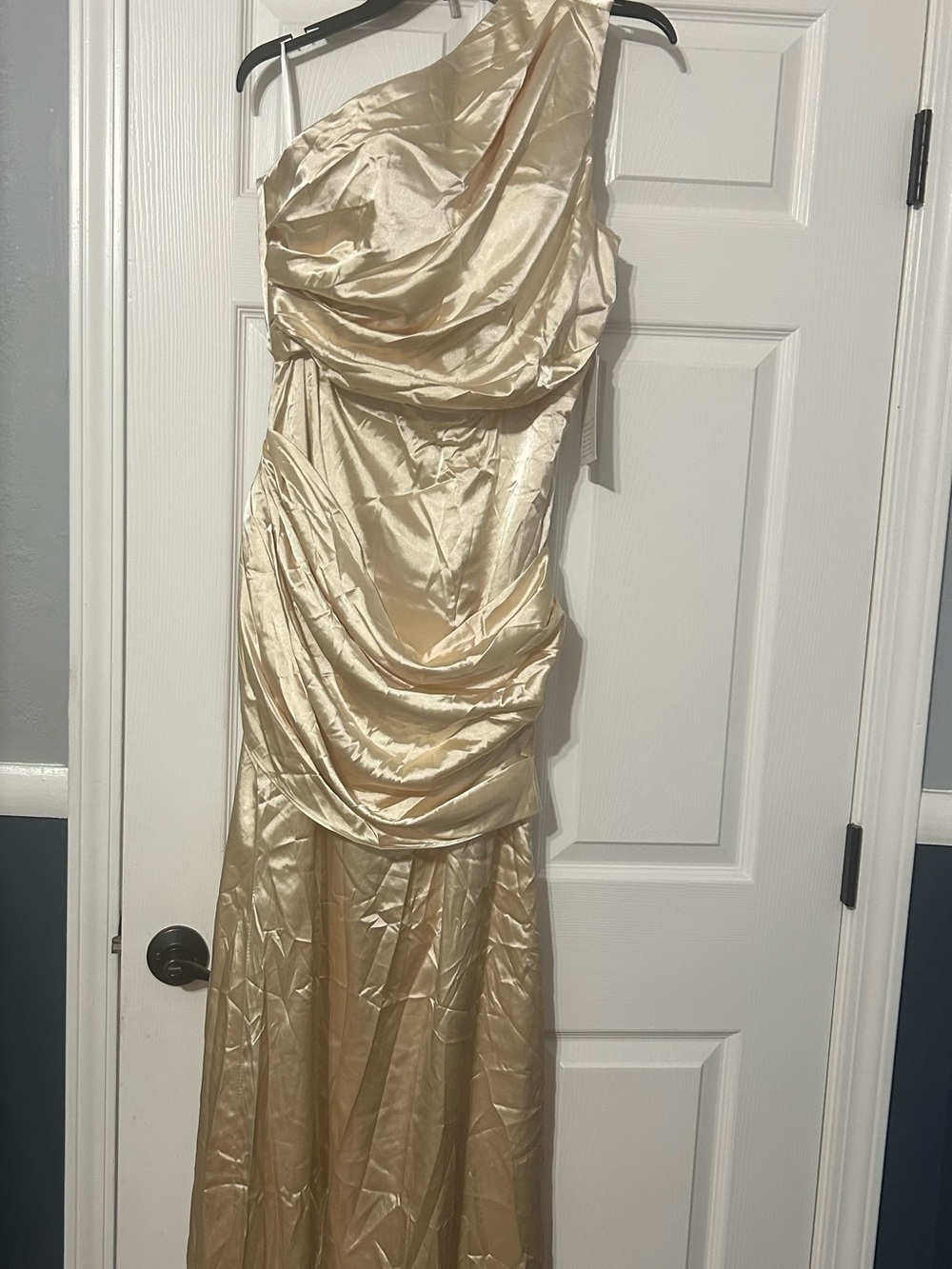 One-Shoulder Champagne Satin Evening Dress